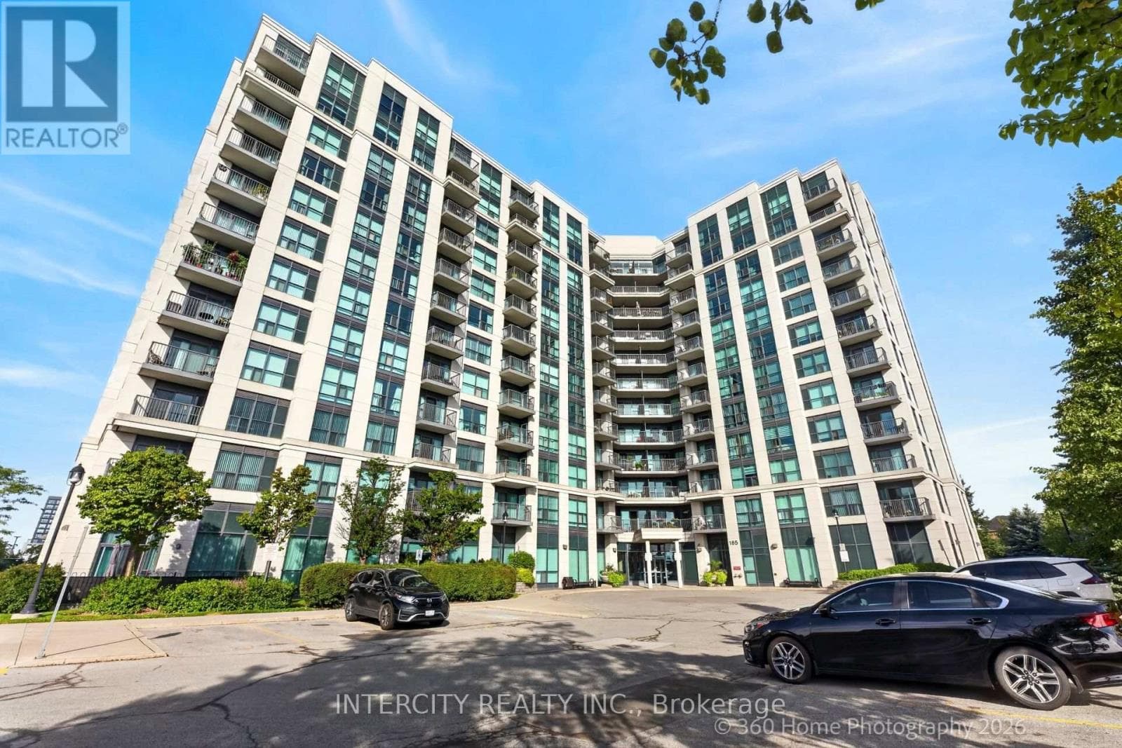 PH08- 185 Oneida Crescent