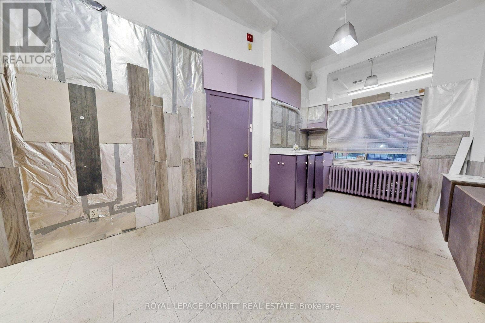 Retail at 3467 Lake Shore Boulevard, Toronto (Long Branch), Ontario - Photo 10 - RE/MAX Garden City Realty