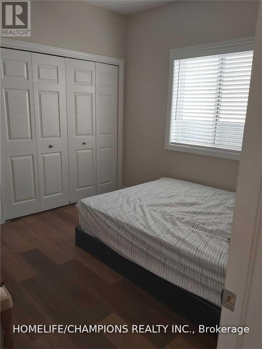 Single Family at 121 Essex Drive, Belleville (Thurlow Ward), Ontario - Photo 5 - RE/MAX Garden City Realty