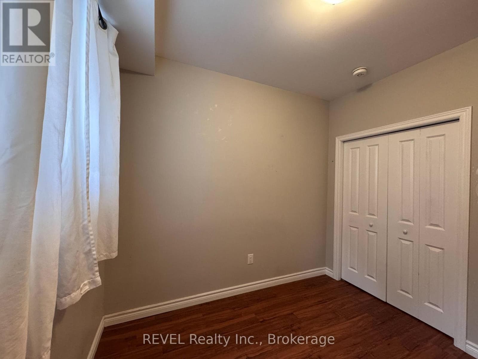 Single Family at 438 MCALPINE Avenue, Welland (Welland Downtown), Ontario - Photo 9 - RE/MAX Garden City Realty