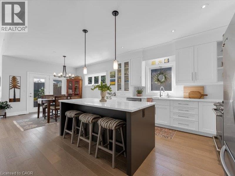 Single Family at 17 RIDGEVIEW Crescent, Niagara-on-the-Lake, Ontario - Photo 6 - RE/MAX Garden City Realty
