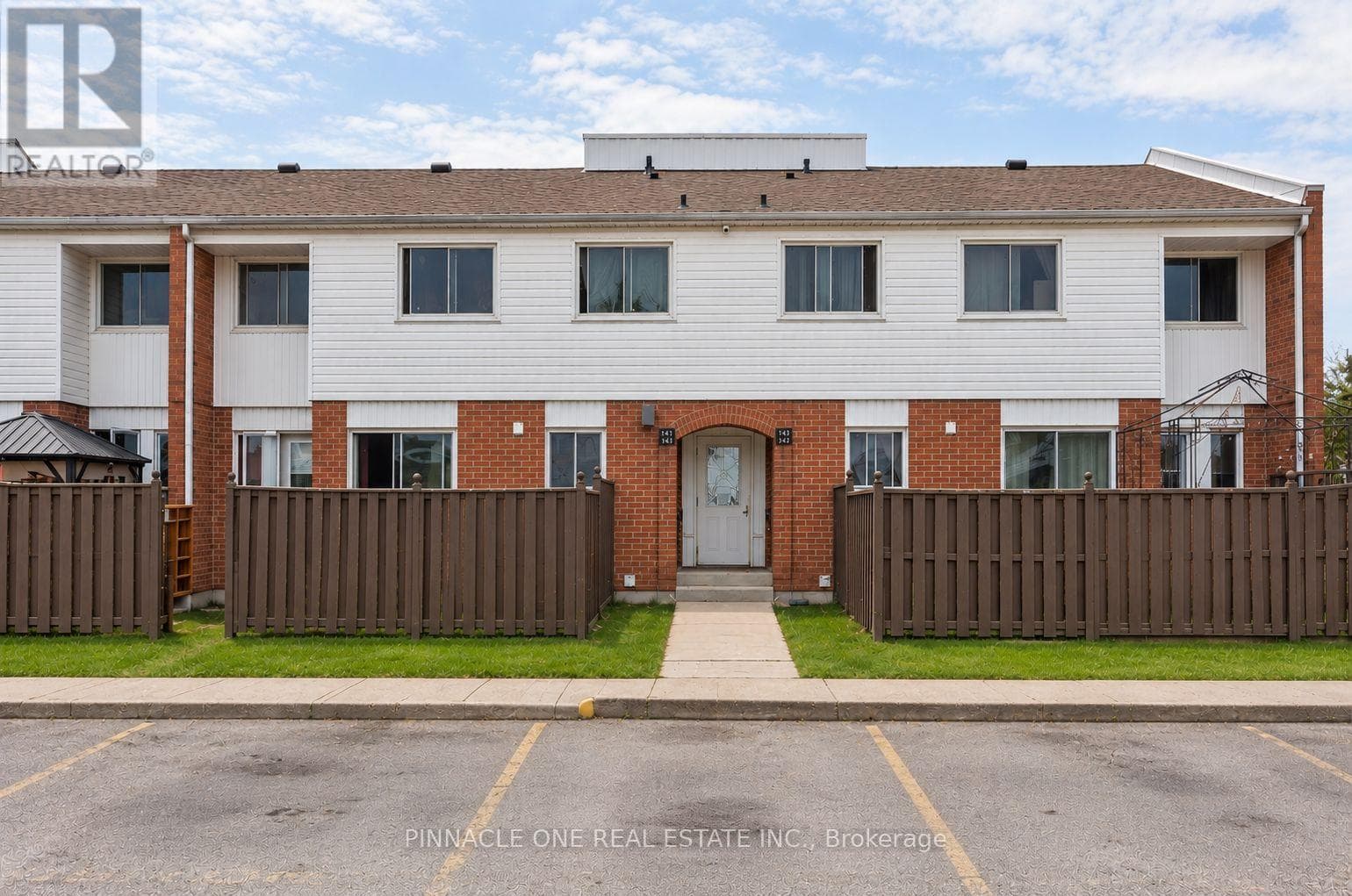 144- 1010 Glen Street