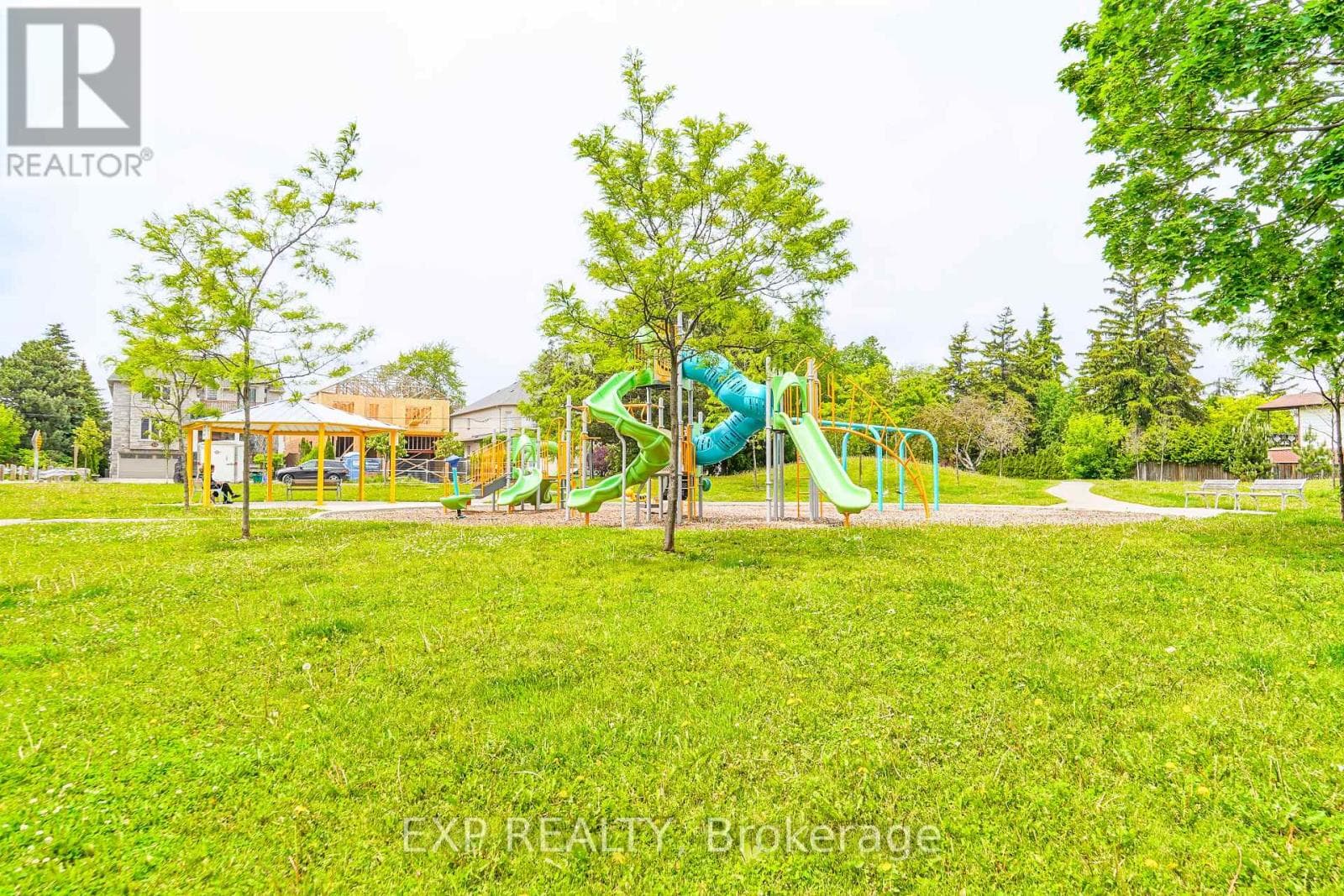Single Family at 908- 376 Highway 7 Street, Richmond Hill (Doncrest), Ontario - Photo 6 - RE/MAX Garden City Realty