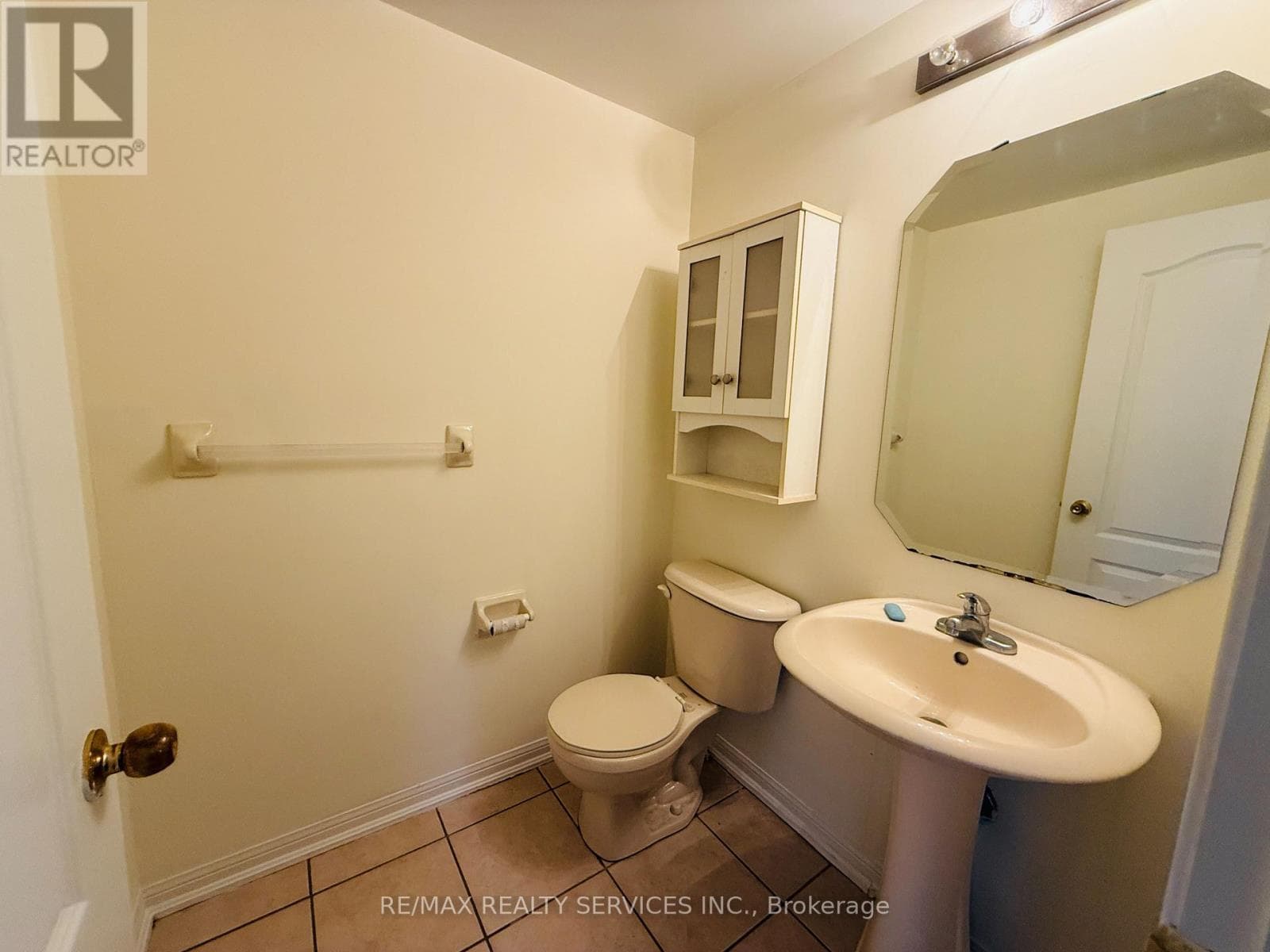 Single Family at 1134 Houston Drive, Milton (CL Clarke), Ontario - Photo 7 - RE/MAX Garden City Realty