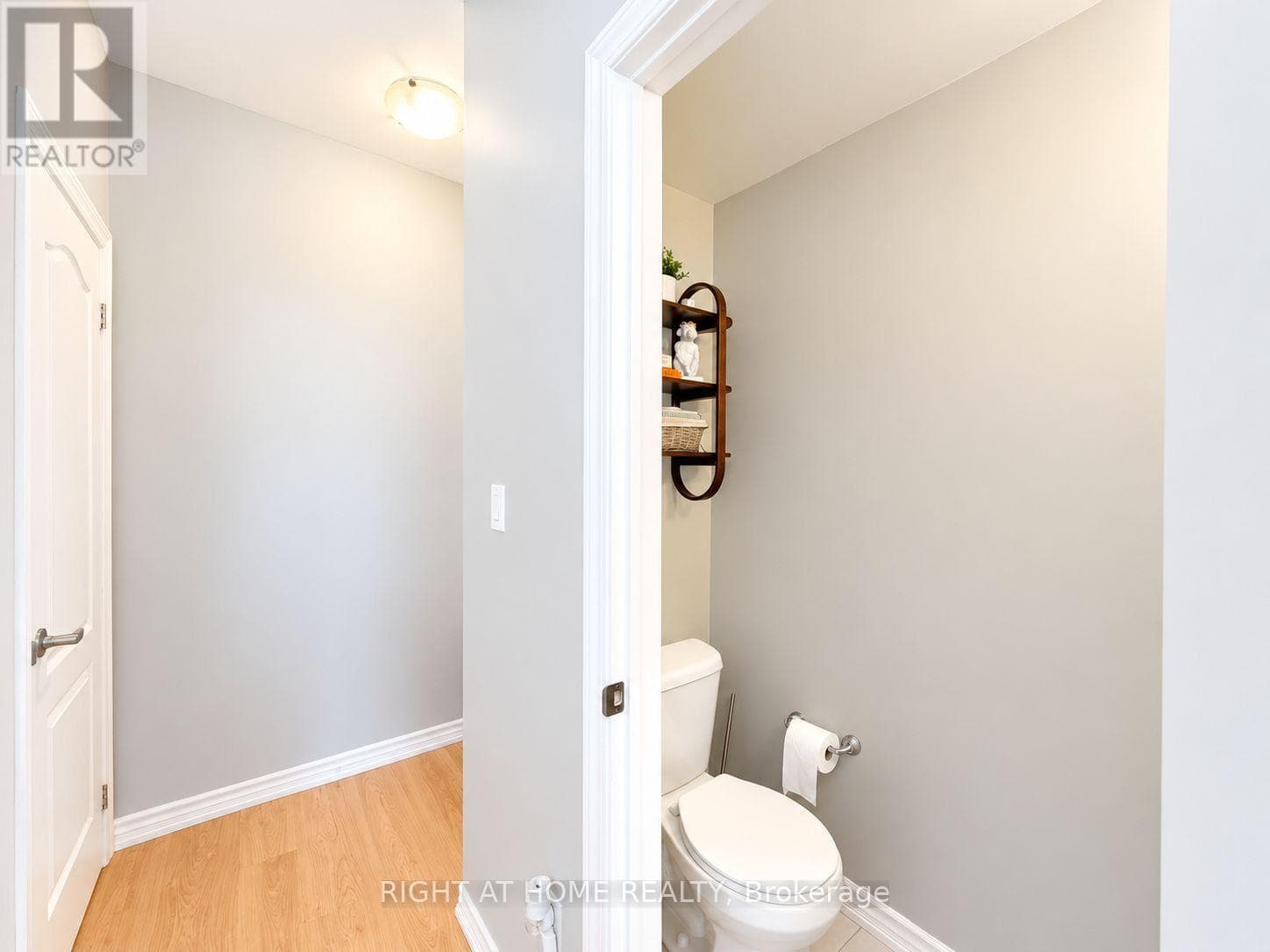Single Family at 40-03- 2420 Baronwood Drive, Oakville (WM Westmount), Ontario - Photo 10 - RE/MAX Garden City Realty