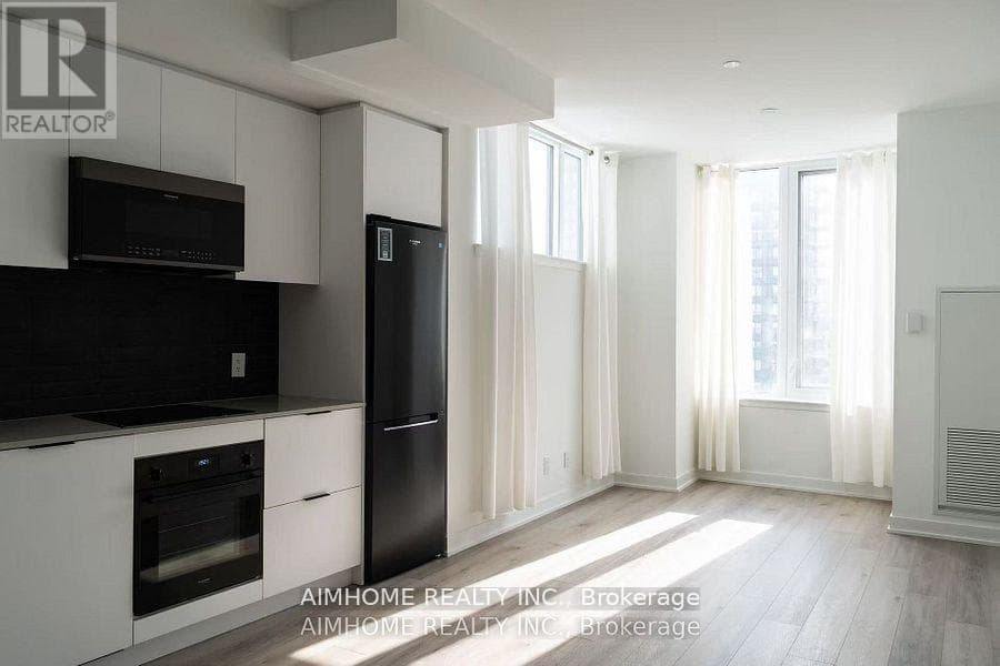 1115- 5 Defries Street