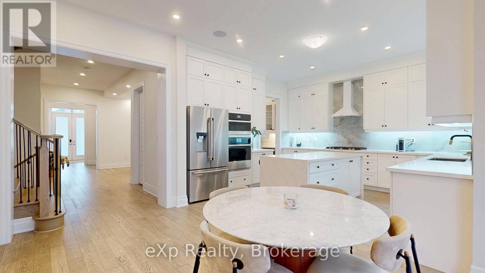 Single Family at 3313 Sunningdale Gardens, Oakville (GO Glenorchy), Ontario - Photo 4 - RE/MAX Garden City Realty