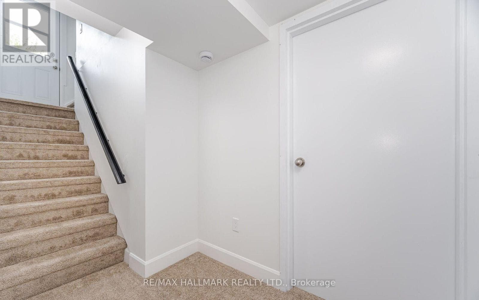 Single Family at 283 PORTER - LOWER LEVEL Street, Oshawa (Lakeview), Ontario - Photo 2 - RE/MAX Garden City Realty