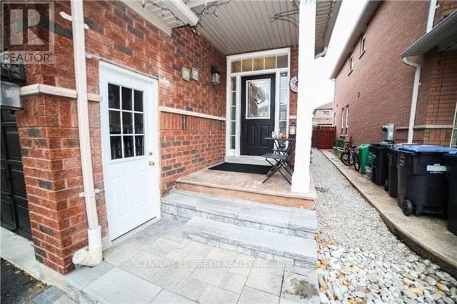 Single Family at 3355 Fountain Park Avenue, Mississauga (Churchill Meadows), Ontario - Photo 2 - RE/MAX Garden City Realty