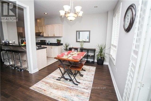 Single Family at 3355 Fountain Park Avenue, Mississauga (Churchill Meadows), Ontario - Photo 5 - RE/MAX Garden City Realty
