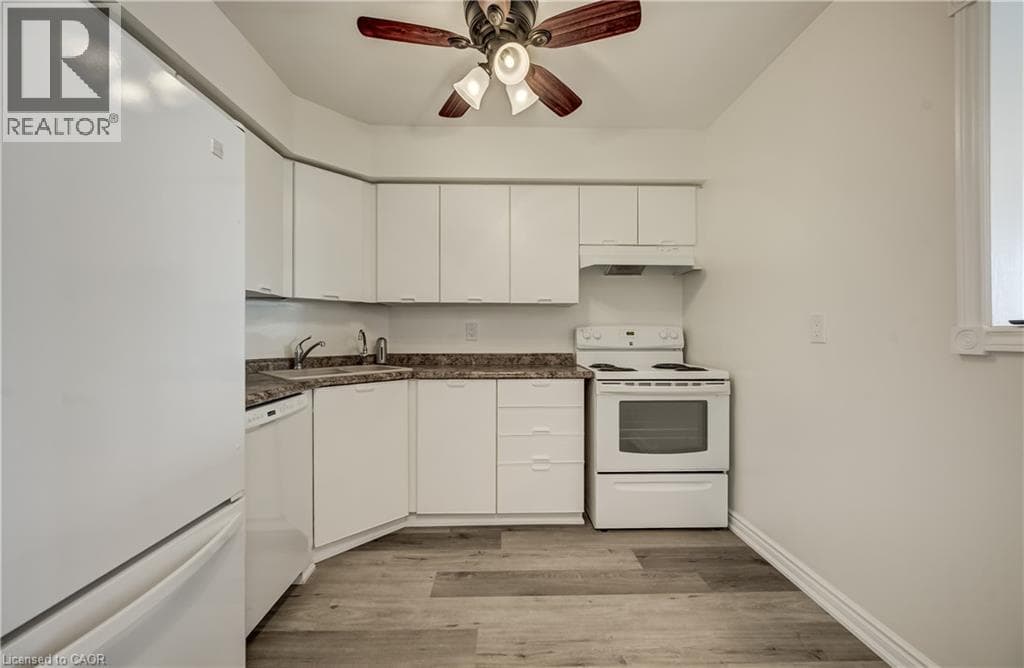 Single Family at 102- 237 KING Street, Cambridge, Ontario - Photo 10 - RE/MAX Garden City Realty