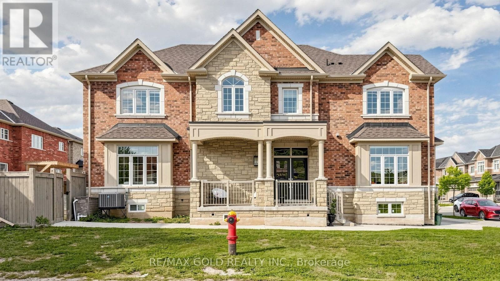 Single Family at 125 Burnhamthorpe Road, Oakville (GO Glenorchy), Ontario - Photo 3 - RE/MAX Garden City Realty