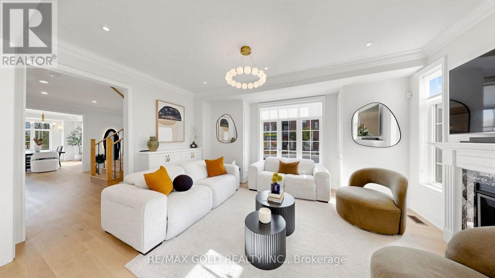 Single Family at 125 Burnhamthorpe Road, Oakville (GO Glenorchy), Ontario - Photo 6 - RE/MAX Garden City Realty