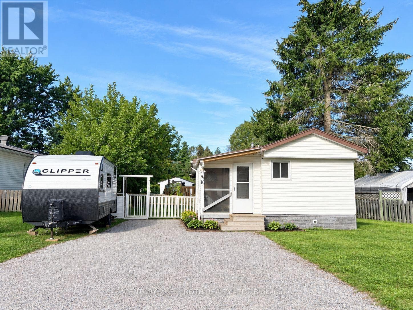 10 Shamrock Crescent