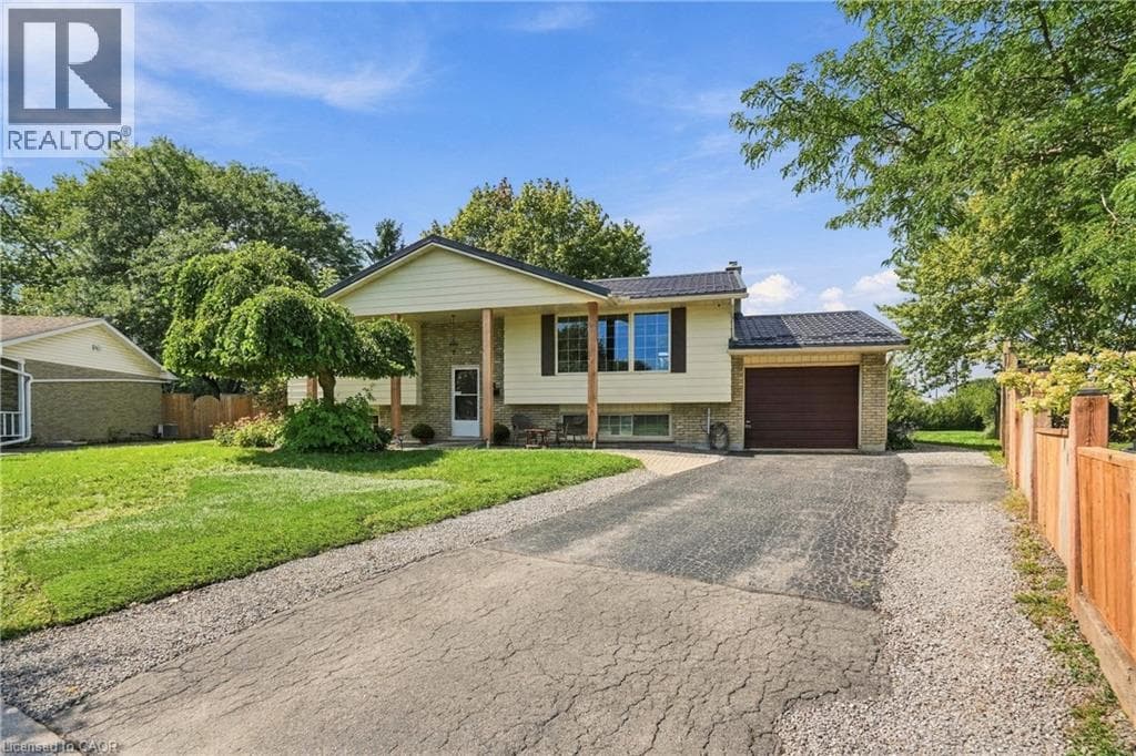 Single Family at 96 MCGILL Street, Welland, Ontario - Photo 2 - RE/MAX Garden City Realty