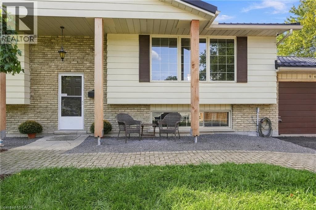 Single Family at 96 MCGILL Street, Welland, Ontario - Photo 3 - RE/MAX Garden City Realty