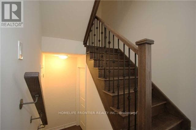 Single Family at 7 Frederick Pearson Street, East Gwillimbury (Queensville), Ontario - Photo 6 - RE/MAX Garden City Realty