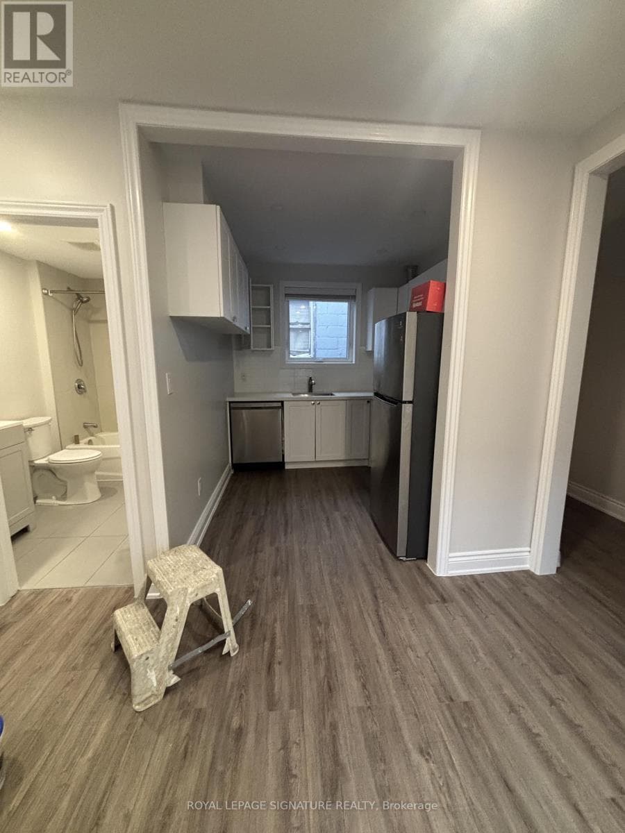 Multi-family at 2- 3289 Lakeshore Boulevard, Toronto (Long Branch), Ontario - Photo 2 - RE/MAX Garden City Realty