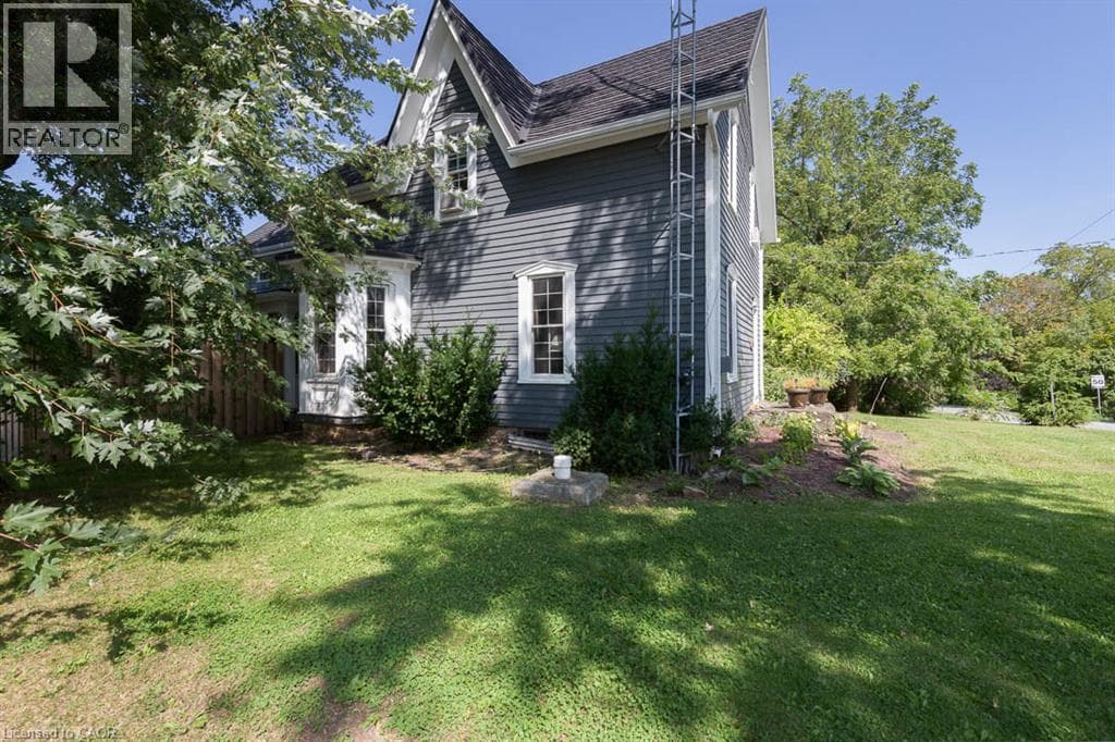 Single Family at 2996 NINTH Street, Lincoln, Ontario - Photo 2 - RE/MAX Garden City Realty