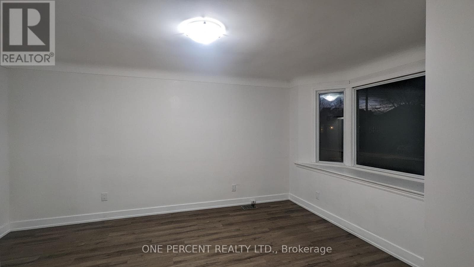Single Family at 1- 249 East 18th Street, Hamilton (Inch Park), Ontario - Photo 5 - RE/MAX Garden City Realty