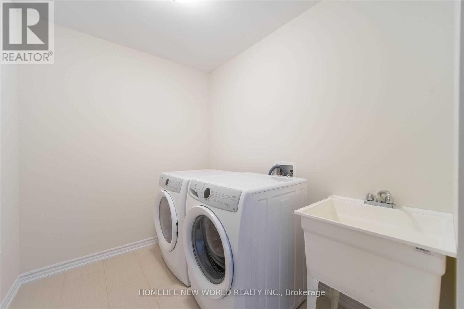 Single Family at 5 Delft Drive, Markham (Victoria Square), Ontario - Photo 10 - RE/MAX Garden City Realty