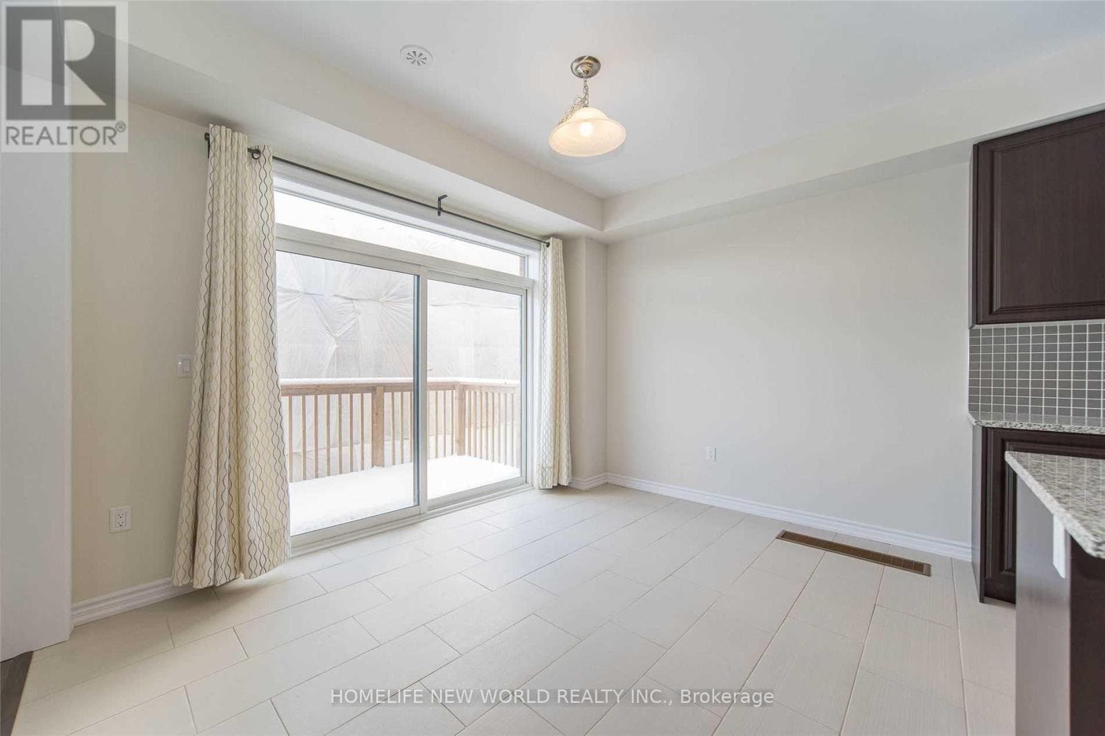 Single Family at 5 Delft Drive, Markham (Victoria Square), Ontario - Photo 6 - RE/MAX Garden City Realty