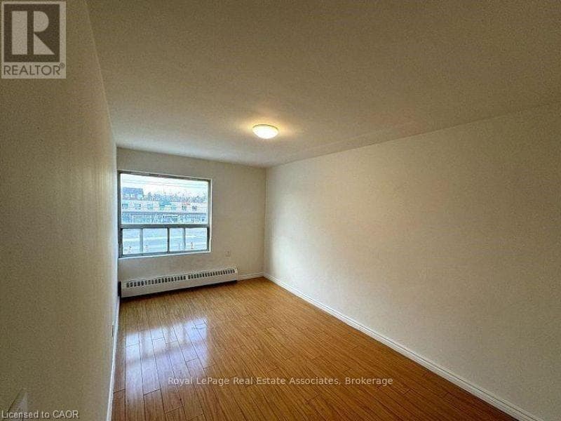 Single Family at 1- 3071 Hurontario Street, Mississauga (Cooksville), Ontario - Photo 5 - RE/MAX Garden City Realty