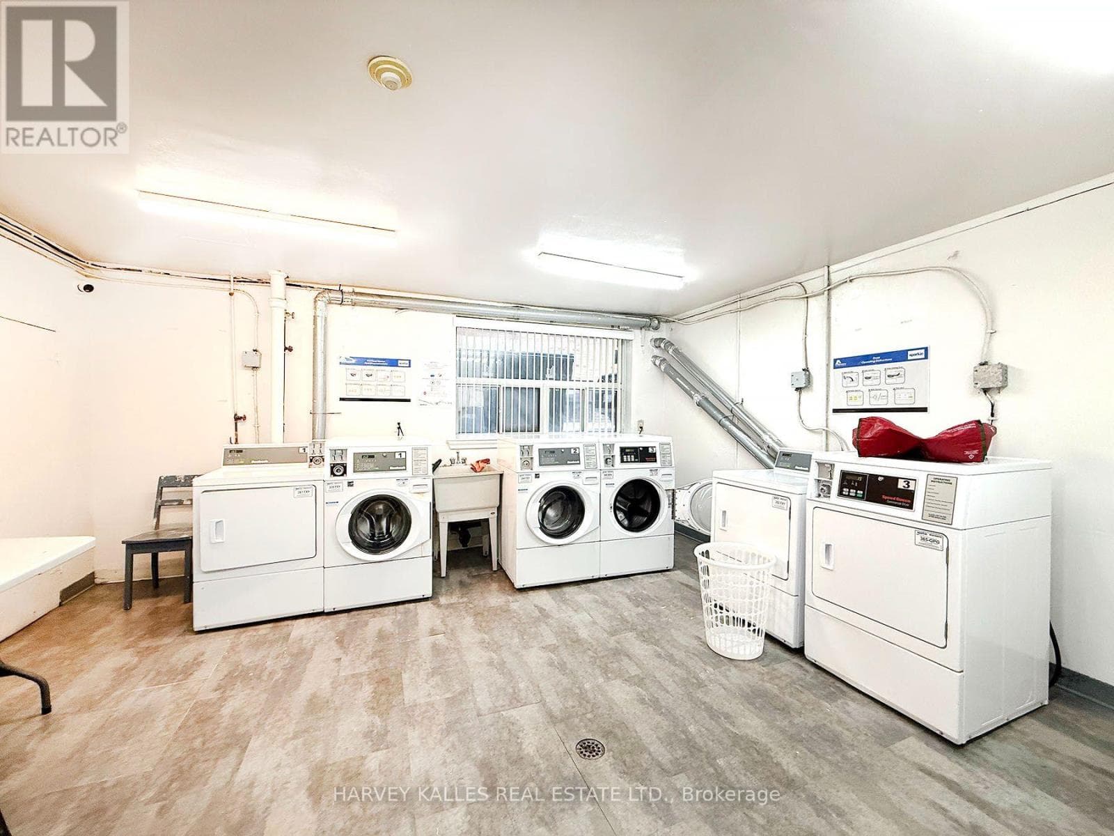 Multi-family at 402- 1490 Eglinton Avenue, Toronto (Briar Hill-Belgravia), Ontario - Photo 2 - RE/MAX Garden City Realty