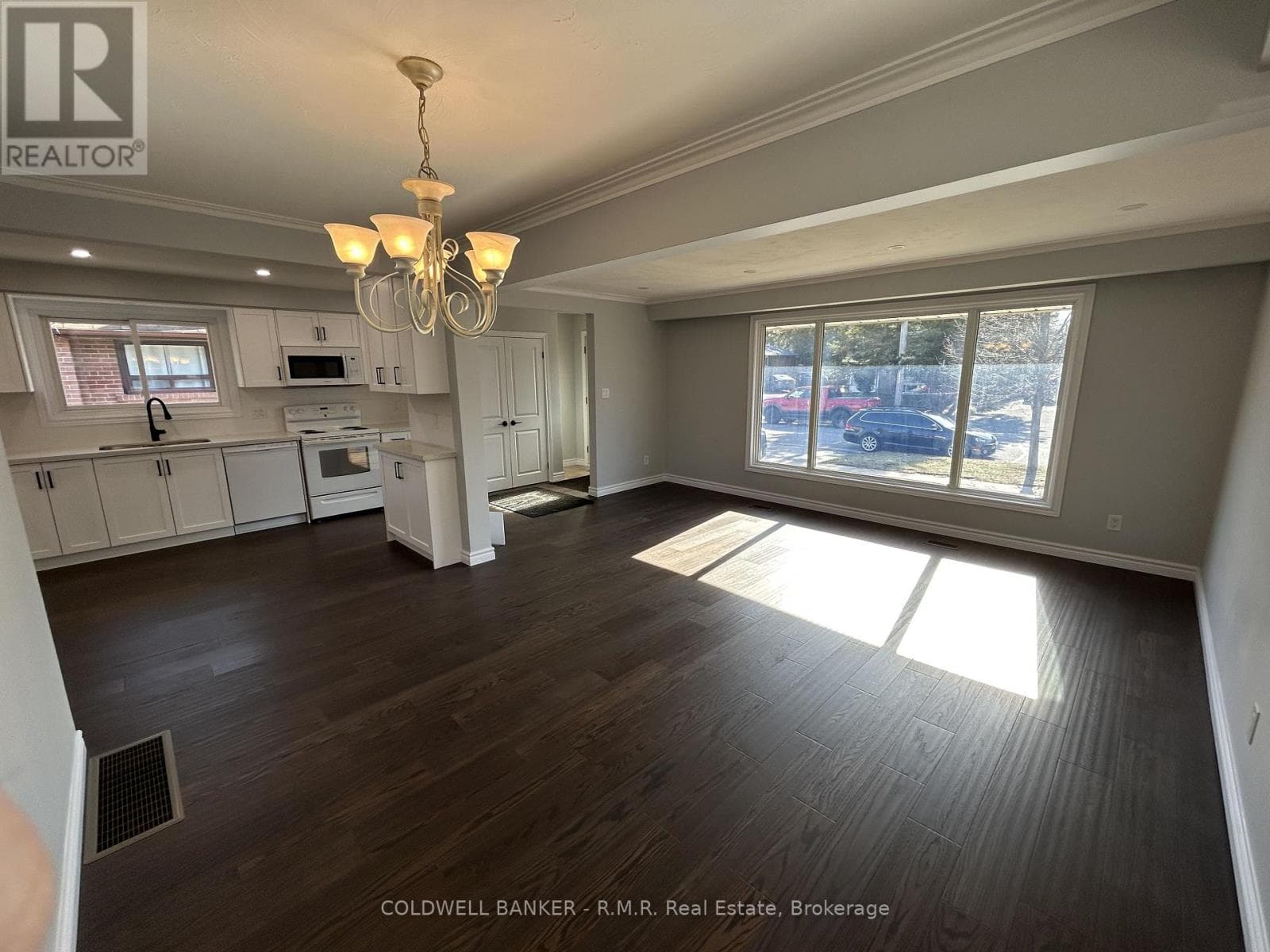 Multi-family at Main- 125 Cabot Street, Oshawa (Vanier), Ontario - Photo 5 - RE/MAX Garden City Realty