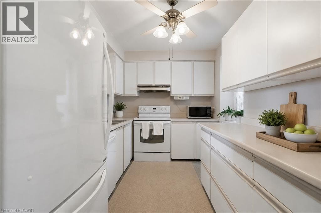 Single Family at 46- 122 LAKESHORE Road, St. Catharines, Ontario - Photo 7 - RE/MAX Garden City Realty