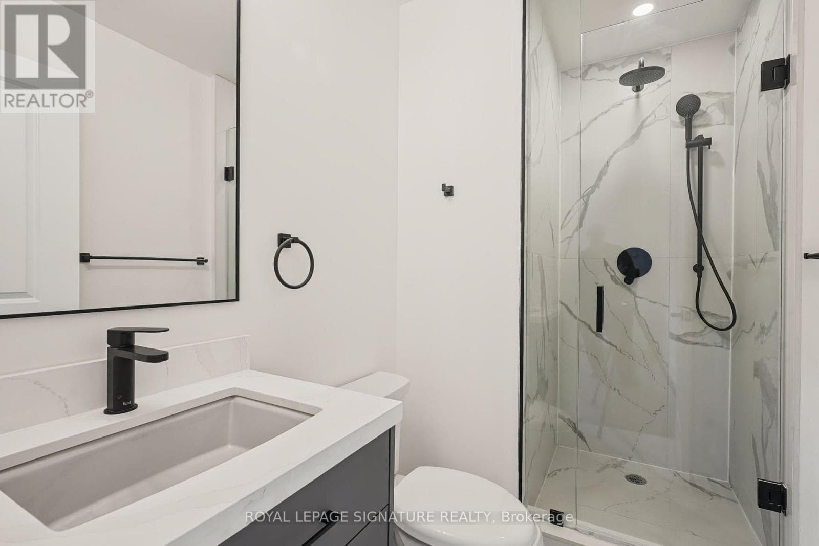 Single Family at 11- 6636 Clock Court, Mississauga (Meadowvale), Ontario - Photo 10 - RE/MAX Garden City Realty