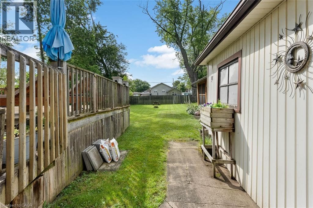 Single Family at 3938 MAIN Street, Niagara Falls, Ontario - Photo 3 - RE/MAX Garden City Realty