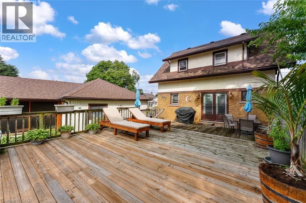 Single Family at 3938 MAIN Street, Niagara Falls, Ontario - Photo 9 - RE/MAX Garden City Realty