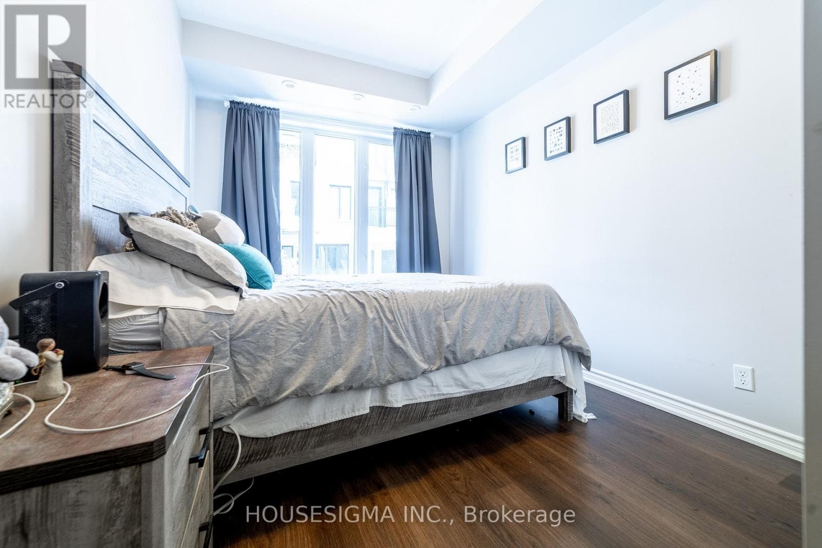 Single Family at 23- 140 Long Branch Avenue, Toronto (Long Branch), Ontario - Photo 7 - RE/MAX Garden City Realty