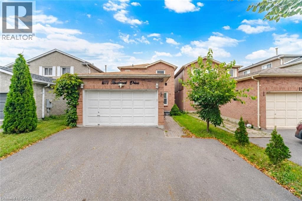 Single Family at 1579 MARSHCOURT Drive, Pickering, Ontario - Photo 2 - RE/MAX Garden City Realty