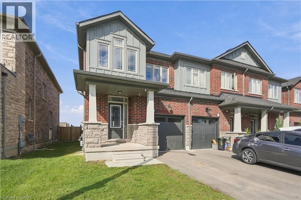 Single Family at 20 ADMIRAL Road, Welland, Ontario - Photo 3 - RE/MAX Garden City Realty