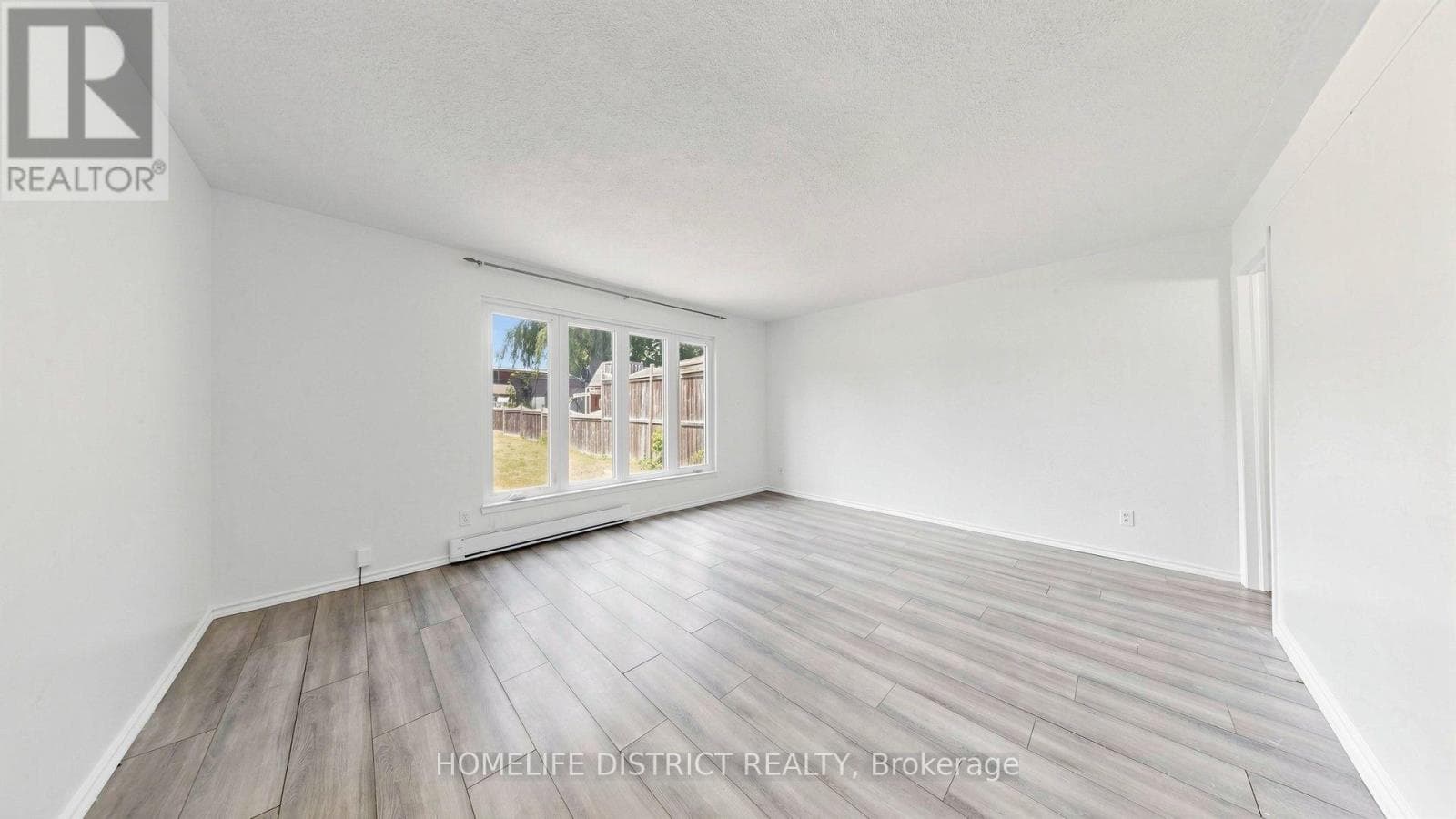 Single Family at 424 Chaleur Avenue, Oshawa (Lakeview), Ontario - Photo 7 - RE/MAX Garden City Realty