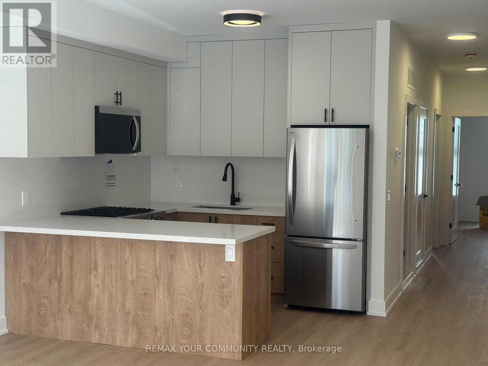 Multi-family at 1- 222 Belgravia Avenue, Toronto (Briar Hill-Belgravia), Ontario - Photo 5 - RE/MAX Garden City Realty