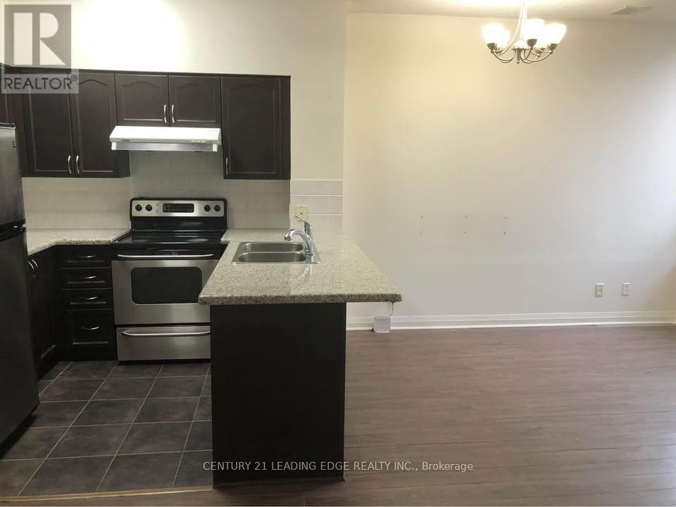 Single Family at 107- 7373 Kennedy Road, Markham (Milliken Mills East), Ontario - Photo 7 - RE/MAX Garden City Realty