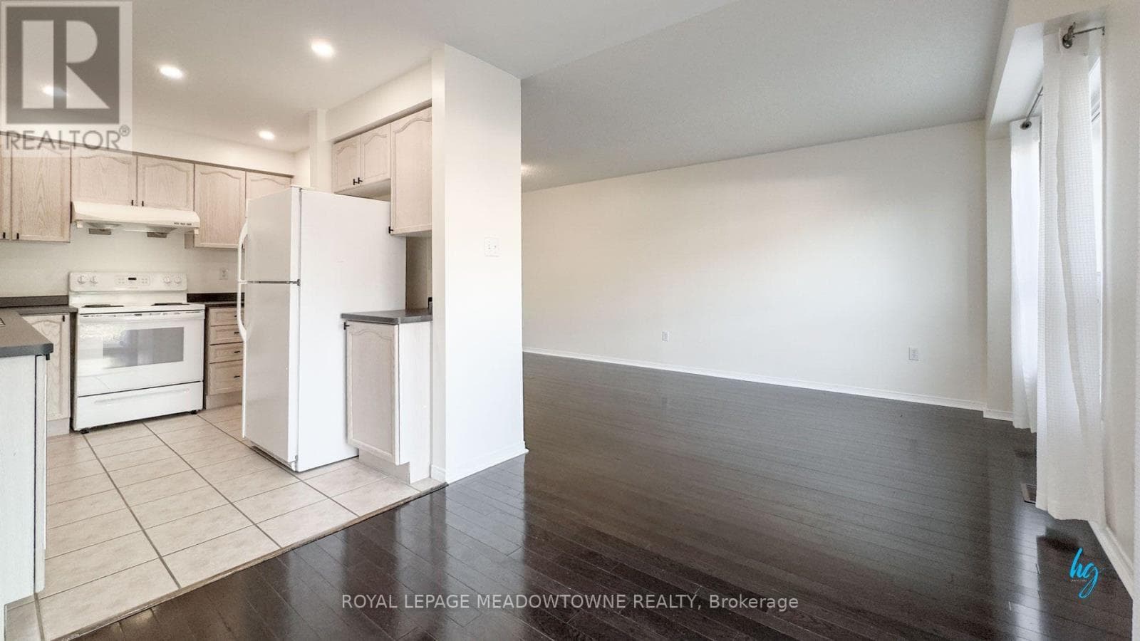 Single Family at 3561 Southwick Street, Mississauga (Churchill Meadows), Ontario - Photo 6 - RE/MAX Garden City Realty