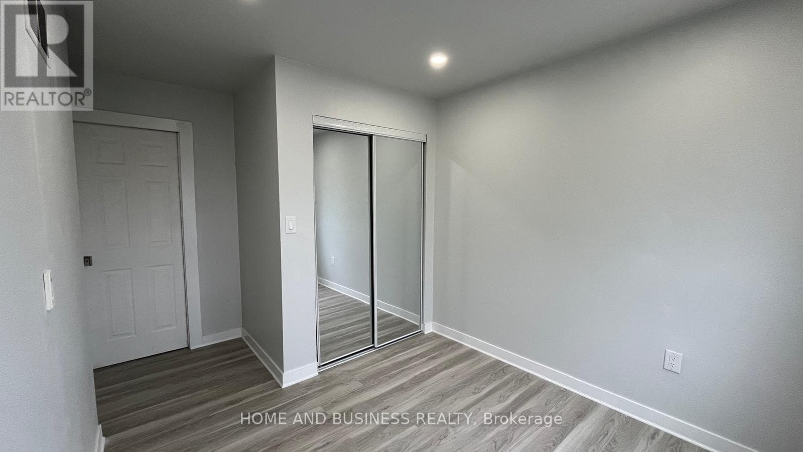 Single Family at 2- 2 patricia Street, Thorold (Thorold Downtown), Ontario - Photo 7 - RE/MAX Garden City Realty