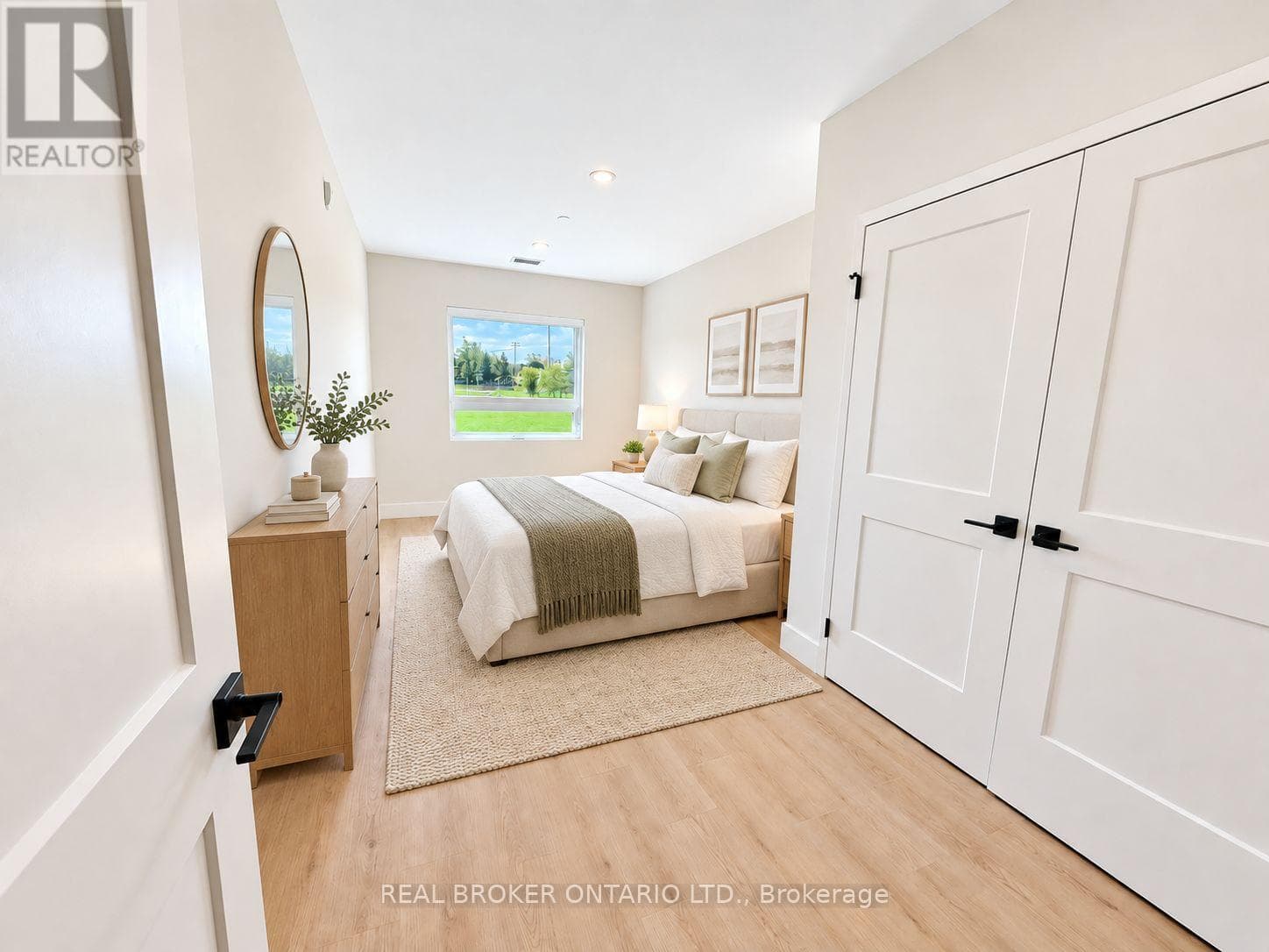 Single Family at 304- 8 Hutt Lane, Thorold (Thorold Downtown), Ontario - Photo 3 - RE/MAX Garden City Realty