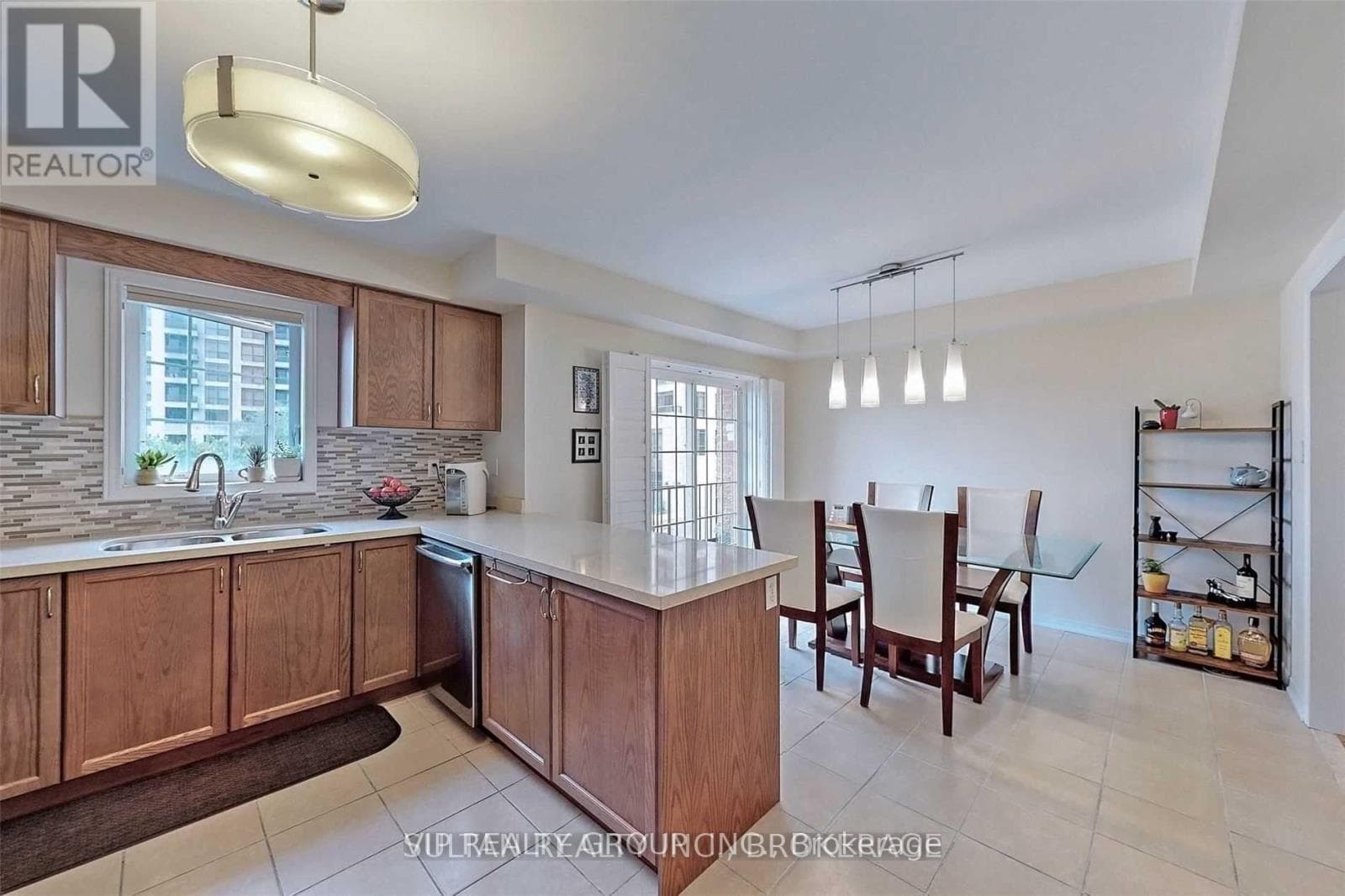 Single Family at 294 Church Street, Richmond Hill (Harding), Ontario - Photo 4 - RE/MAX Garden City Realty