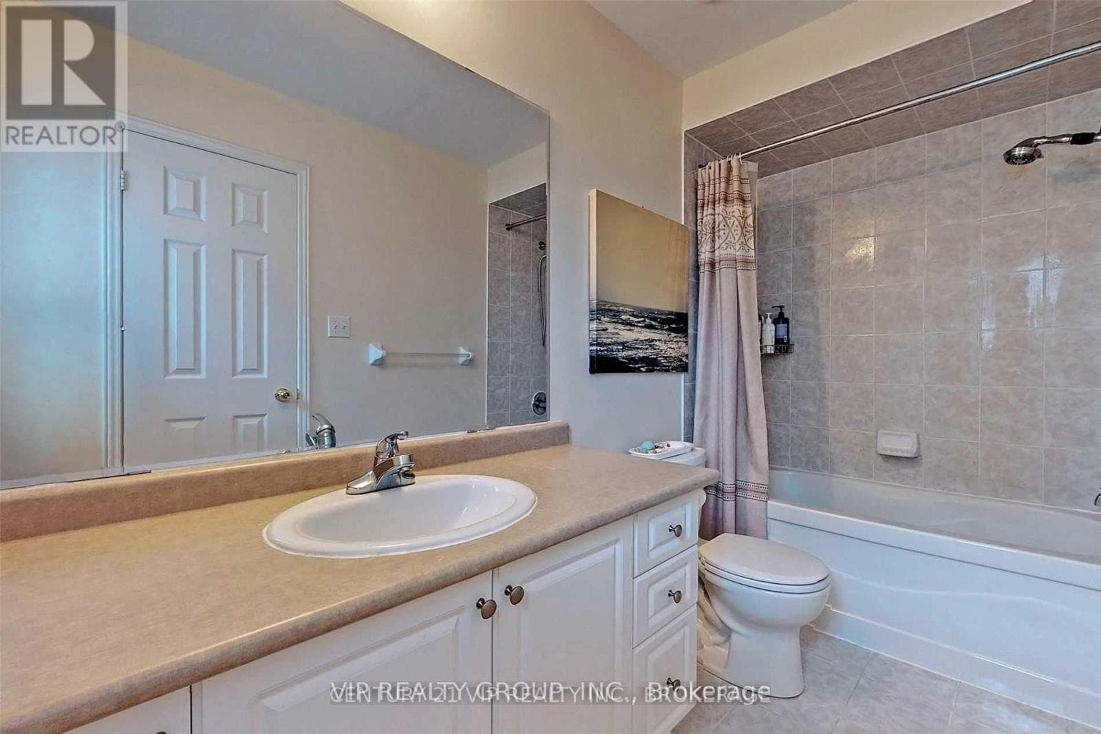 Single Family at 294 Church Street, Richmond Hill (Harding), Ontario - Photo 6 - RE/MAX Garden City Realty