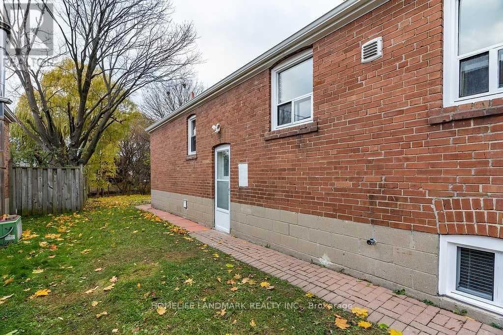 Single Family at Bsmt- 1356 Warden Avenue, Toronto (Wexford-Maryvale), Ontario - Photo 4 - RE/MAX Garden City Realty