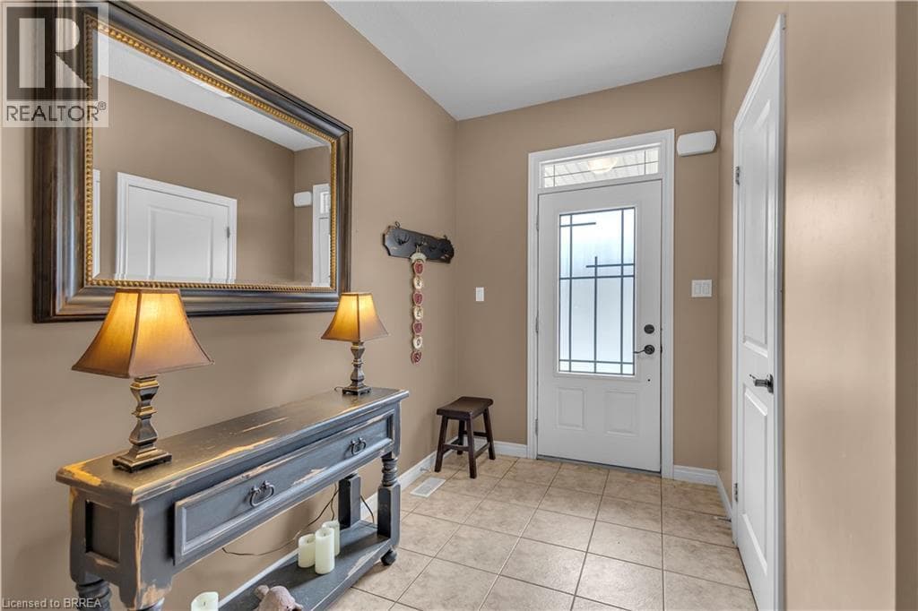 Single Family at 21- 380 LAKE Street, Grimsby, Ontario - Photo 3 - RE/MAX Garden City Realty