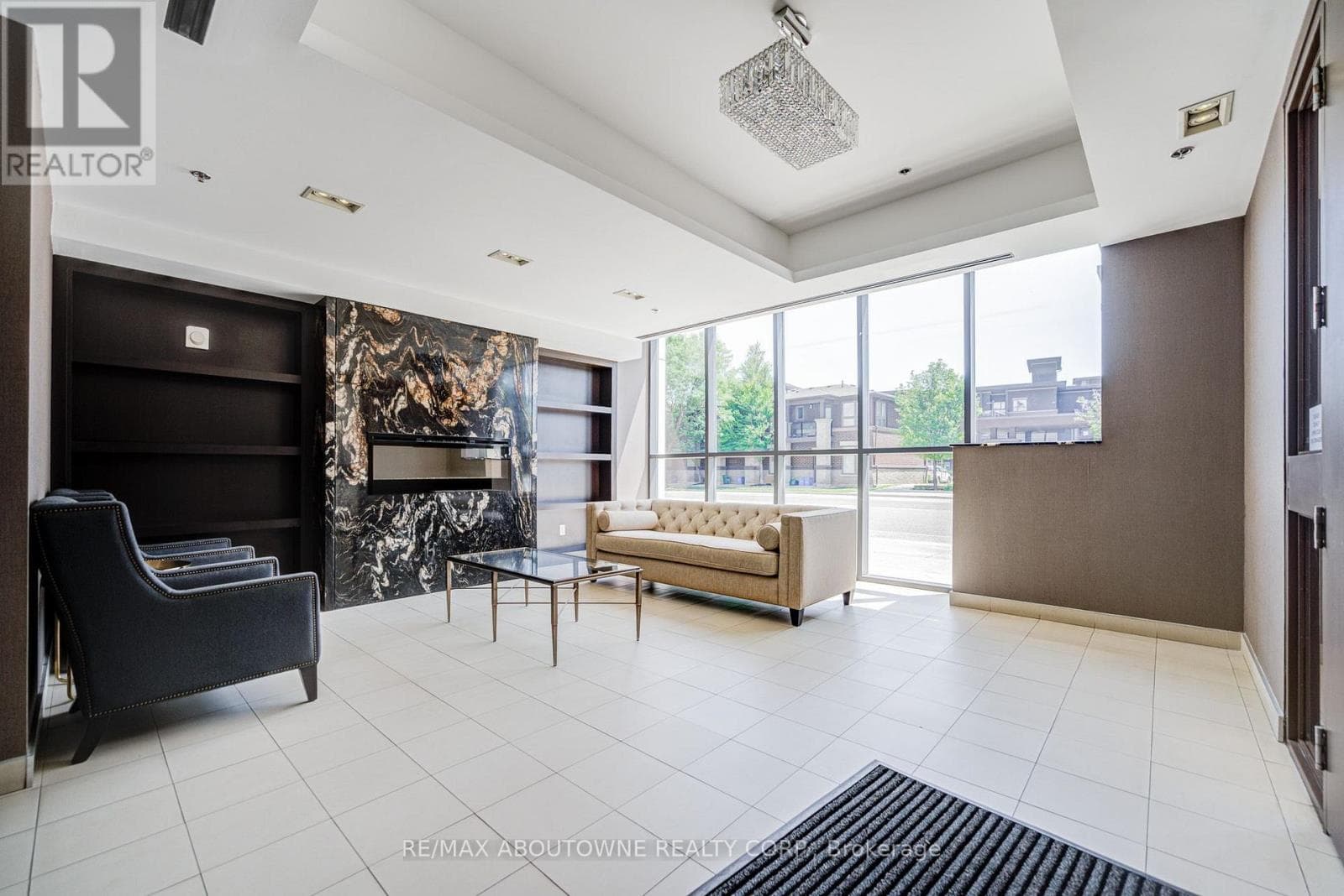 Single Family at 611- 5001 Corporate Drive, Burlington (Uptown), Ontario - Photo 3 - RE/MAX Garden City Realty