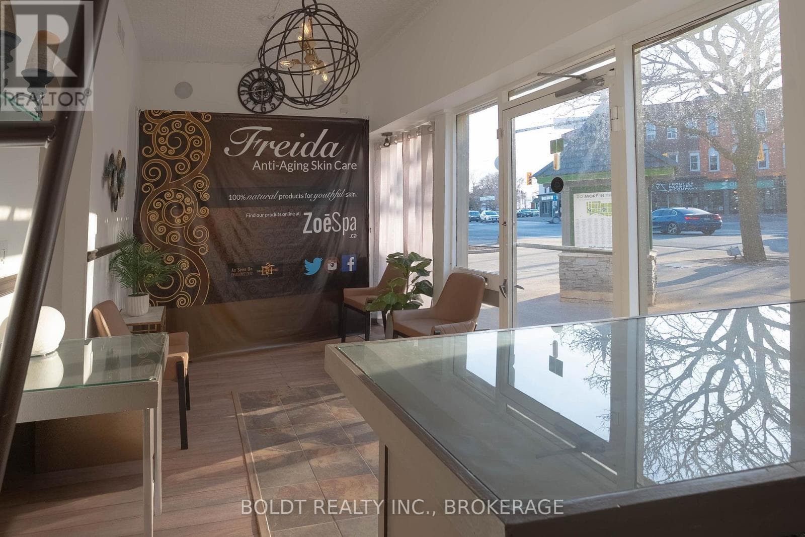 Retail at 20 St. Paul Street, St. Catharines (Downtown), Ontario - Photo 3 - RE/MAX Garden City Realty