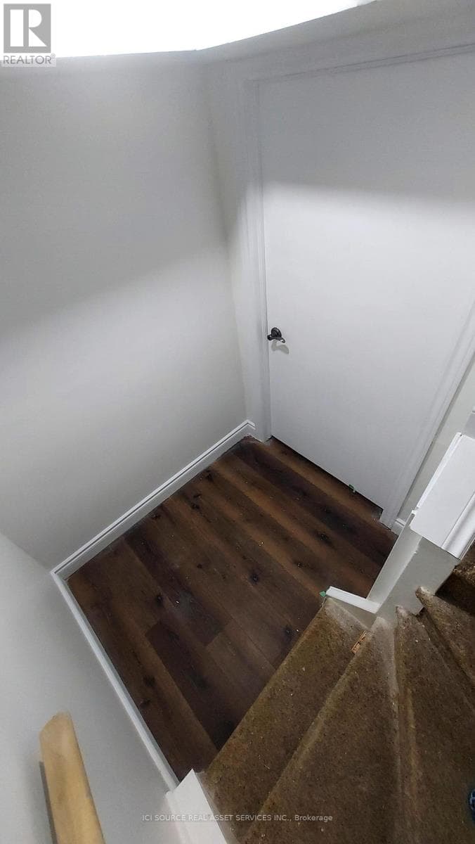 Single Family at Lower- 2769 Willowmore Way, Mississauga (Meadowvale), Ontario - Photo 5 - RE/MAX Garden City Realty