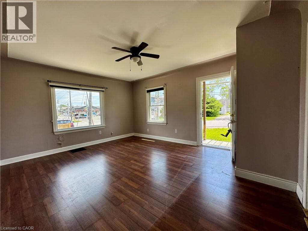Single Family at 89 LINCOLN Avenue, St. Catharines, Ontario - Photo 4 - RE/MAX Garden City Realty
